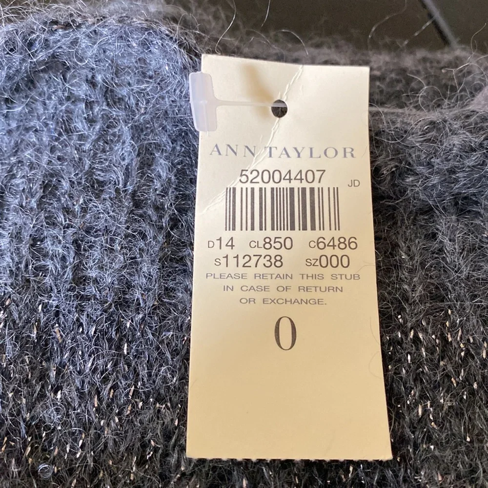 Ann Taylor BNWT scarf
